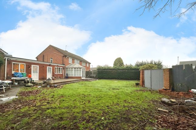 39, Kipling Avenue, Wolverhampton photo 2