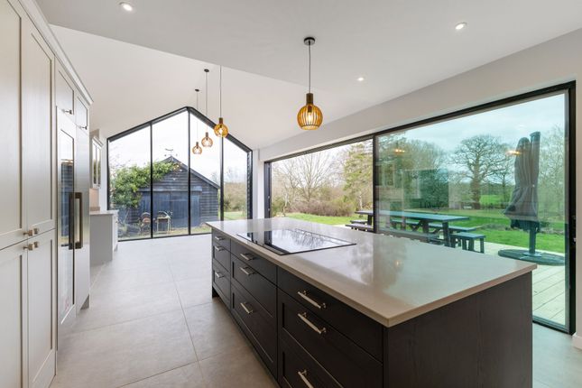 Field House, barkham road, Wokingham photo 3