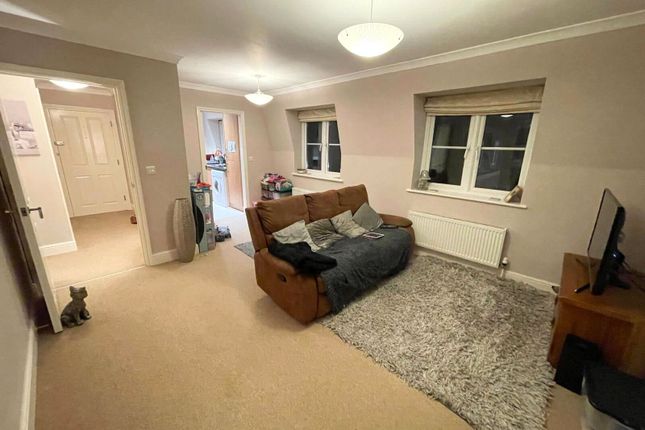 Thumbnail Flat to rent in The Pavillions, Crabbett Park, Worth, West Sussex