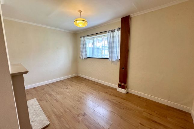 17, Buildwas Close, Bloxwich photo 5