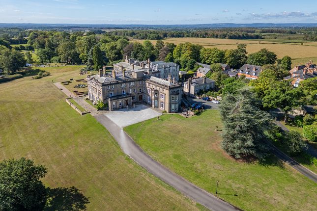 The Bass Wing, Rangemore Hall, Dunstall Road photo 2