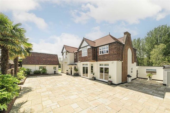 Property for sale in Lower Hampton Road, Sunbury-On-Thames