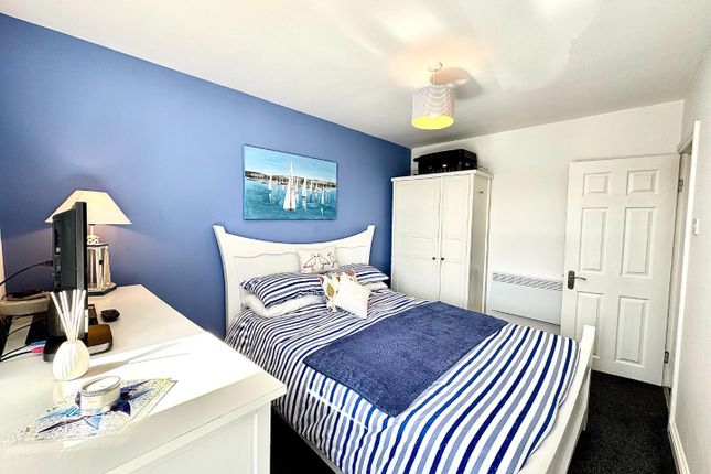 4c, Miller Street, Millport photo 4