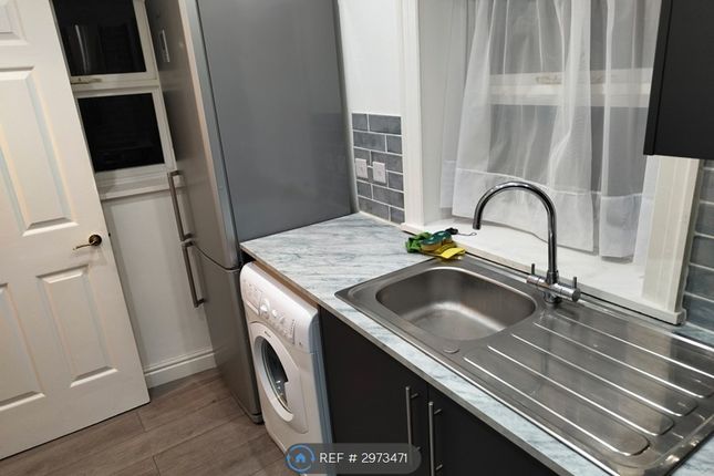 Flat, Baydon House High St, Hungerford photo 4