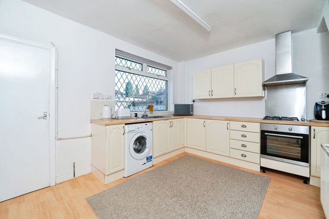 Grove Crescent, Grimsby photo 4