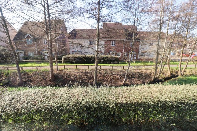 44, St. Swithins Road, Fleet photo 2