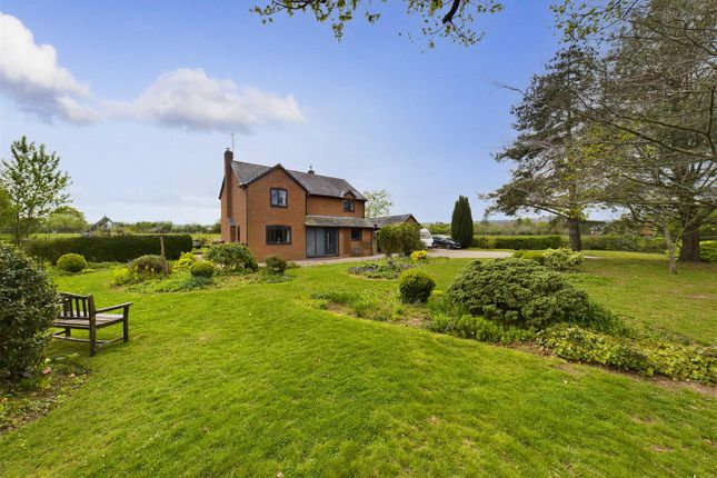 Thumbnail Detached house for sale in Preston-On-Wye, Hereford