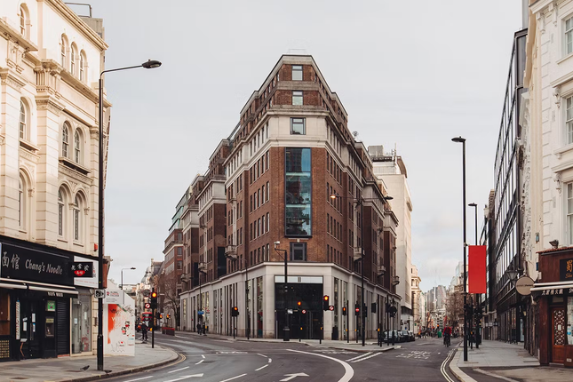 Thumbnail Office to let in Bloomsbury Way, London