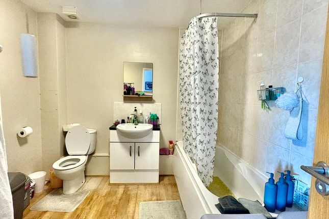 22, Sobraon Heights, Lincoln photo 4