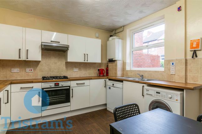 Shared accommodation to rent in Portland Road, Nottingham