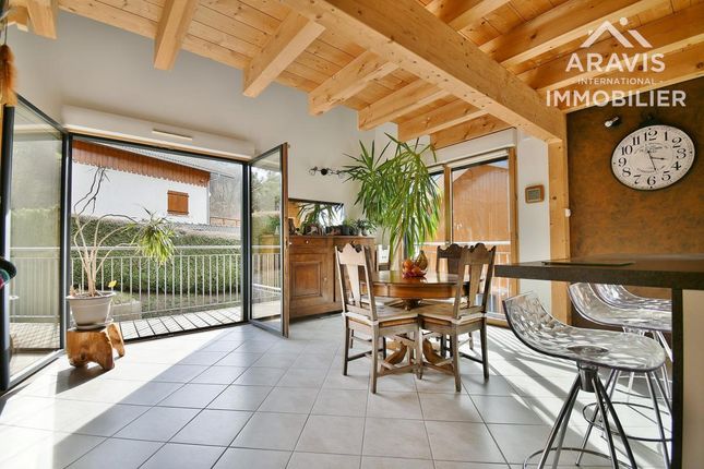 Detached house for sale in Rhône-Alpes, Haute-Savoie, Thônes