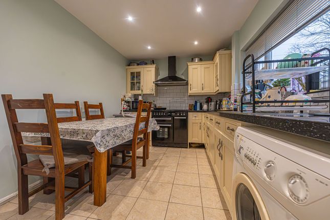 26 Longbridge Estate, Newport photo 2