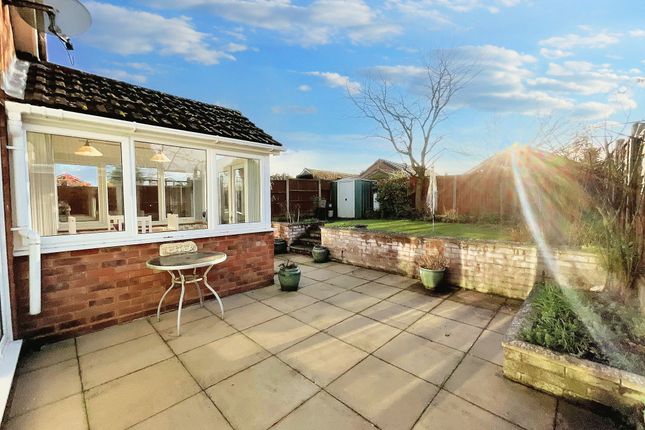 7 Birch Close, Stafford photo 2