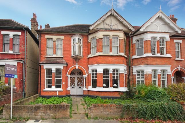4 bed flat for sale in Woodgrange Avenue, London W5