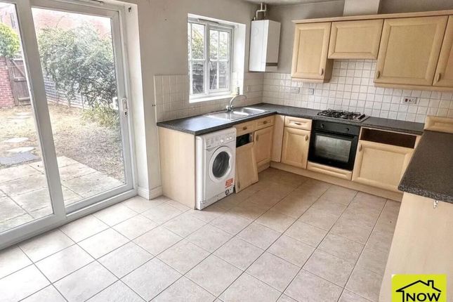 Stirling Drive, Newark photo 3