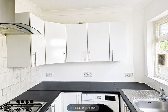 Stiven Crescent, Harrow photo 5
