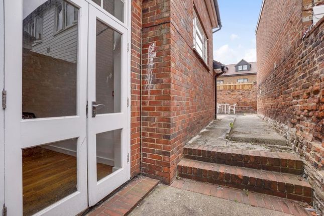 Detached house to rent in Longport, Canterbury