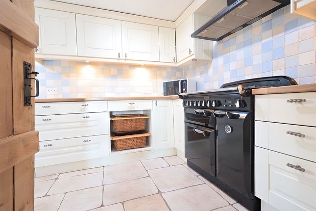 West End Cottage, West End, Bampton photo 3