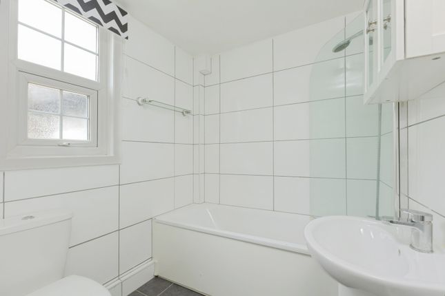 222, Main Road, Dartford photo 4