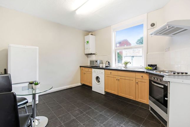 Terraced house to rent in Burley Road, Leeds