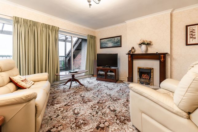 Flat 10, Hawthorne Court 1b Hawthorne Drive, Leicester photo 2