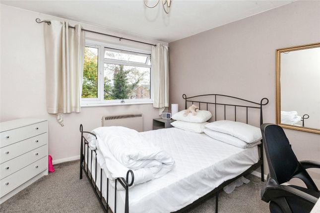 Flat for sale in Croxley Rise, Maidenhead, Berkshire