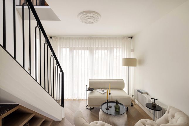 The Cottage, 72, St Quintin Avenue, London photo 3