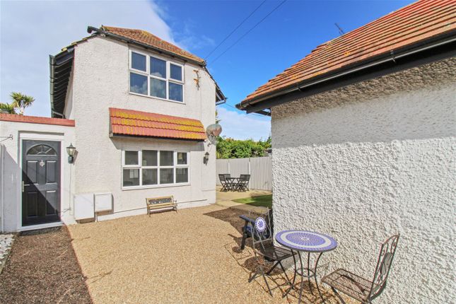 Detached house for sale in Westonville Avenue, Margate