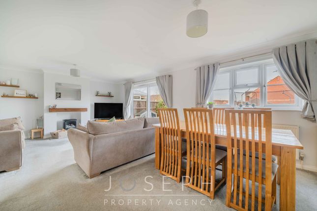 7 Hackneys Corner, Ipswich photo 3