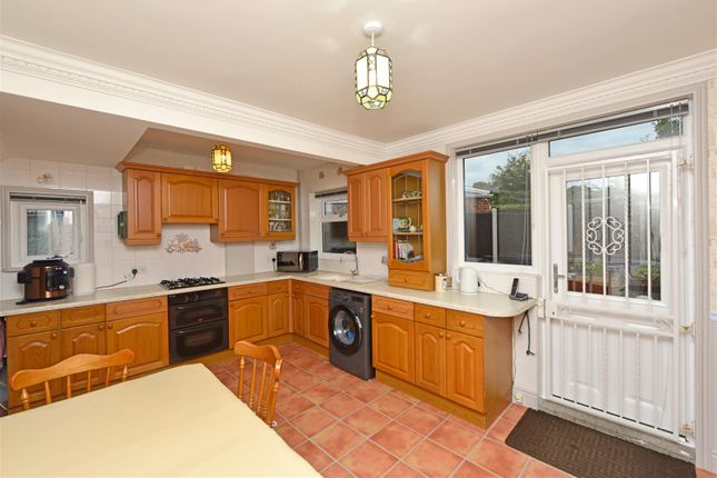31, Wesley Terrace, Leeds photo 3