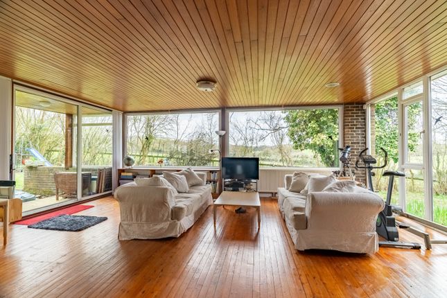 Bungalow for sale in Oldhill Wood, Studham, Dunstable, Bedfordshire
