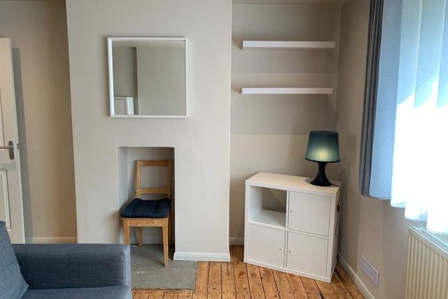 Studio for sale in Digby Street, London