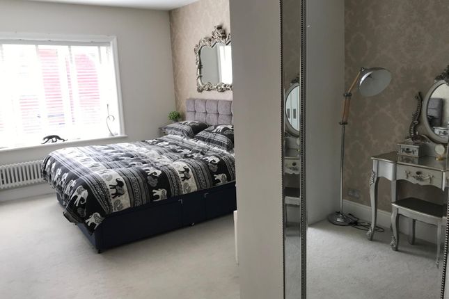 Chateau Bailey, 23, Carlton Road, Eastbourne photo 5