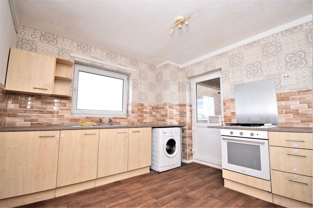 Thumbnail Semi-detached house to rent in Scotter Road, Scunthorpe
