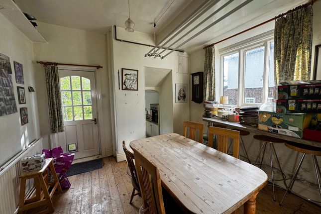 18 Townscliffe Lane, Stockport photo 4