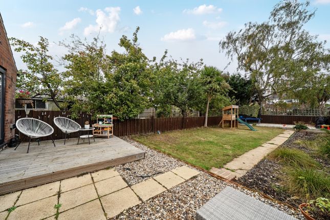 Meynell Avenue, Lincoln photo 4