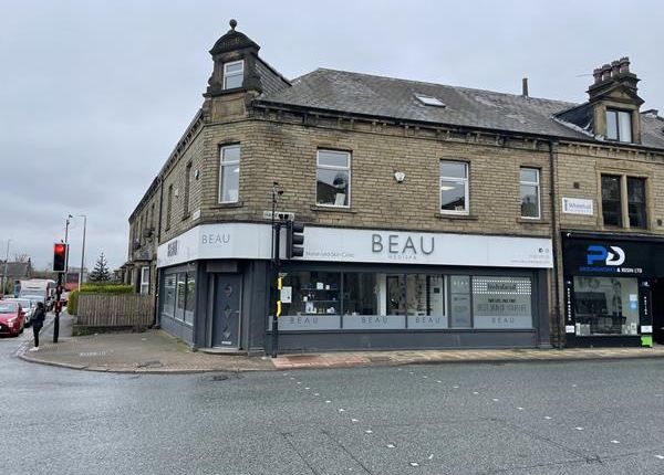 Thumbnail Retail premises to let in 2A Halifax Road, Hipperholme
