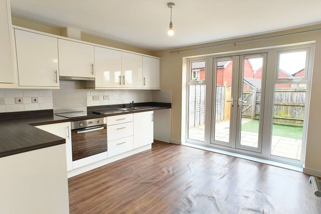 16, Lilliana Way, Bridgwater photo 3