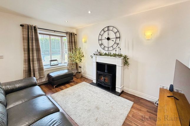 11, Bells Wood Court, Durham photo 2