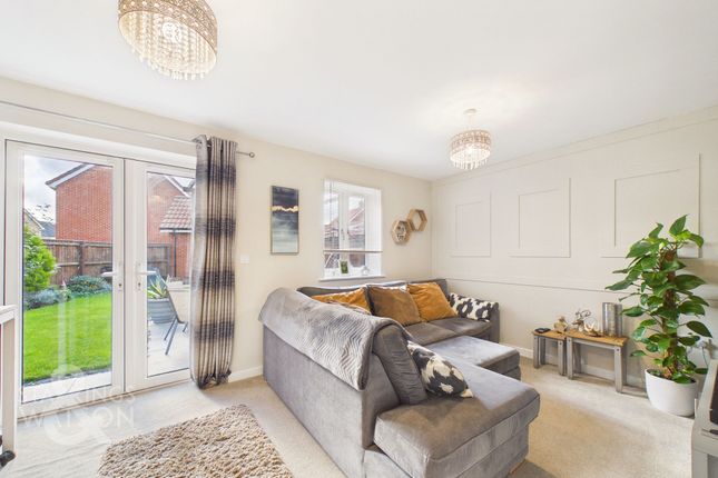 34 Rowan Drive, Dereham photo 4