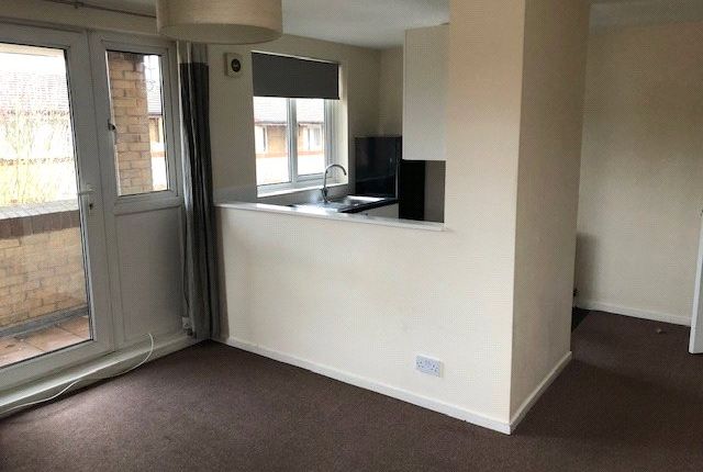 Appleyard Place, Milton Keynes photo 3