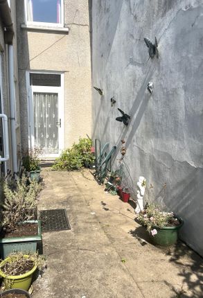 Terraced house for sale in Victoria Avenue, Newport