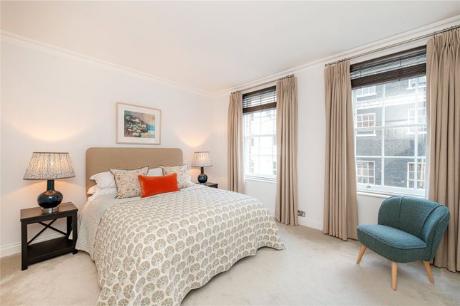 Flat for sale in Charles Street, Mayfair, London