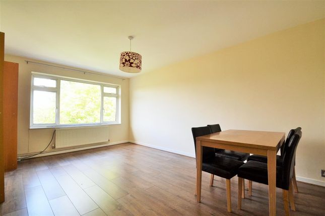 Flat for sale in Pearson Court, Central Road, Morden