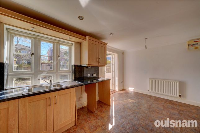 4, Hammond Court, Hadzor photo 4