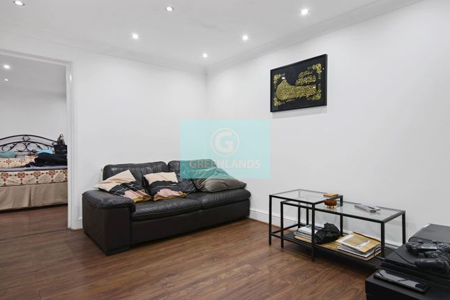 Flat for sale in Hackney Road, Shoreditch