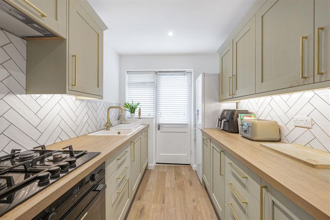93, Upper Chyngton Gardens, Seaford photo 4