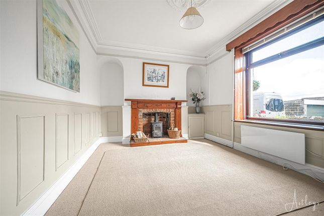 6, Whittington Street, Neath photo 2