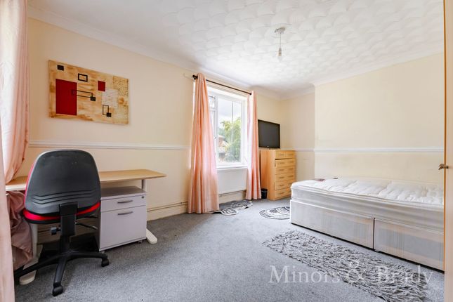 12 Brereton Close, Norwich photo 4