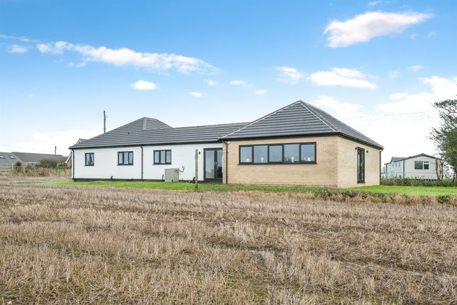 Detached bungalow for sale in California Road, California, Great Yarmouth NR29
